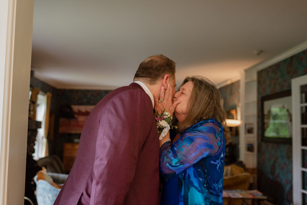 John and Melissa's Vermont Wedding at the Notch House