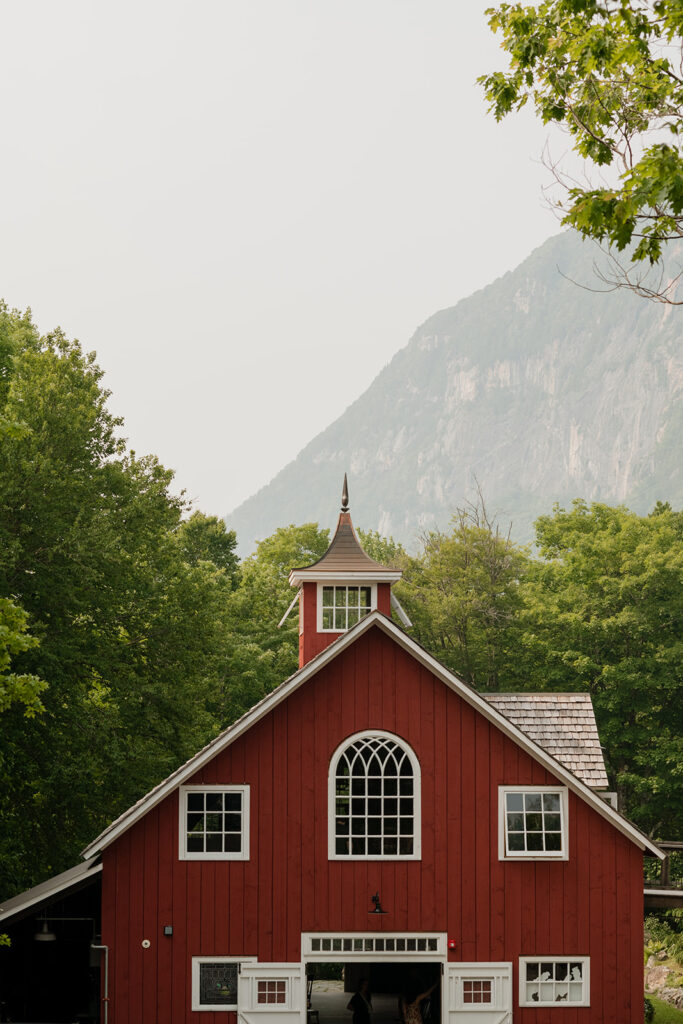 John and Melissa's Vermont Wedding at the Notch House