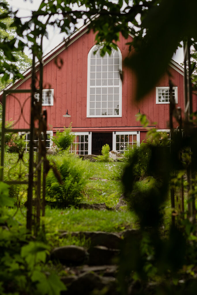 John and Melissa's Vermont Wedding at the Notch House